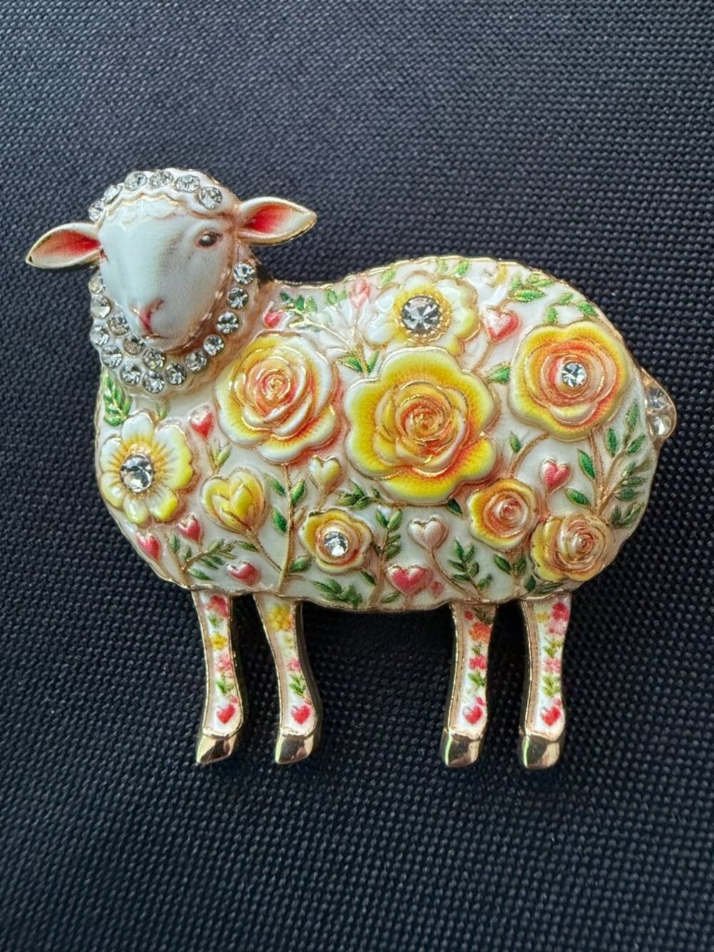 Floral Sheep Lamb Brooch – Cream Enamel with Raised Roses & Rhinestones, Gold-To